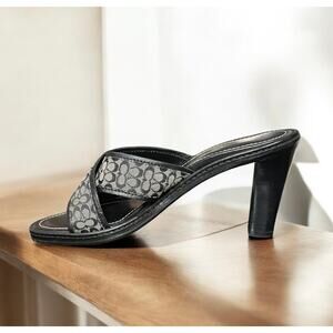 Y2K Coach P443 Dede Mini Signature Slip-On Heels Size 7B